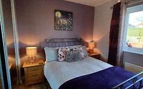 Cosy Retreat - House With Double Bedroom